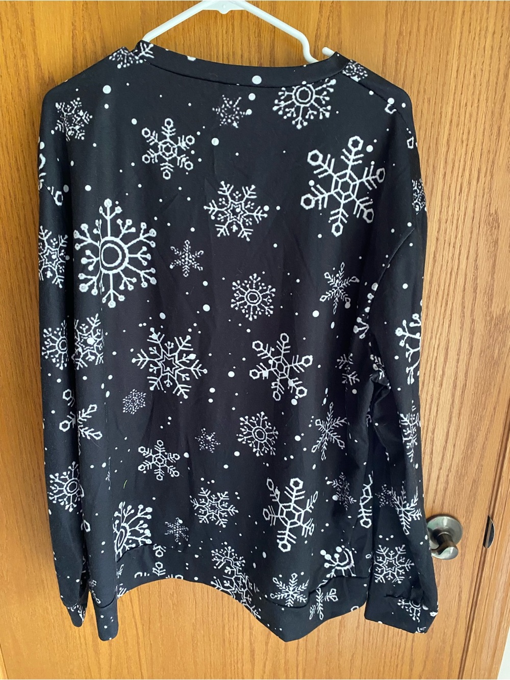 Unbranded Women’s Holiday Top - Picture 3 of 5
